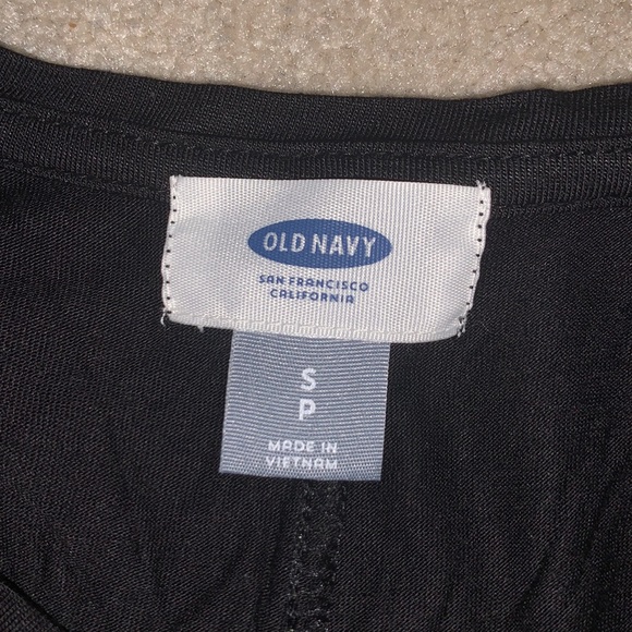 *NWT* Old Navy graphic tank top - Picture 4 of 4